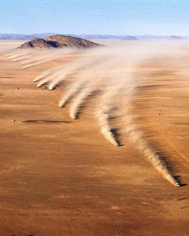 1999 年达喀尔拉力赛在毛里塔尼亚境内举行