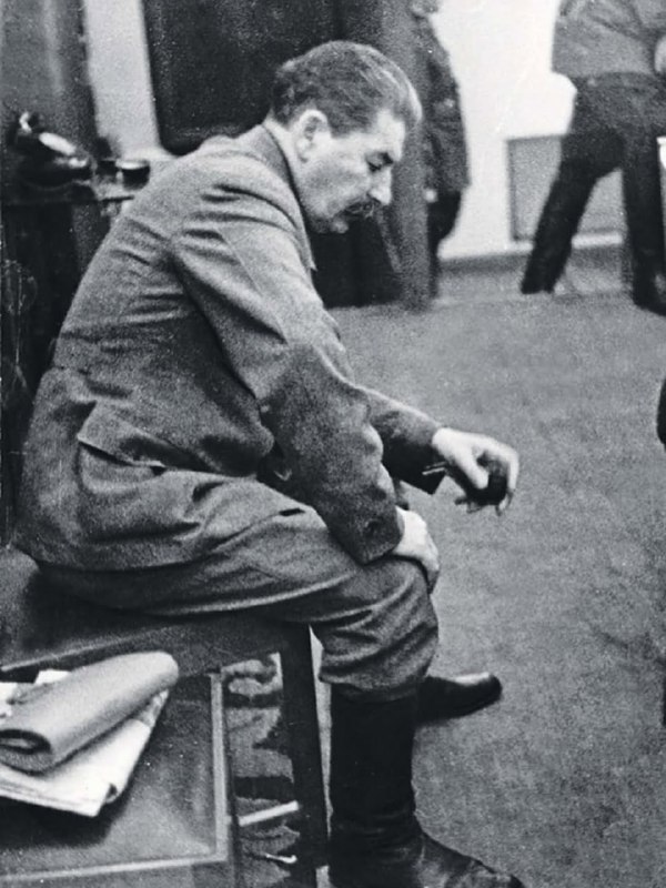 1936年12月的约瑟夫·斯大林罕见照片