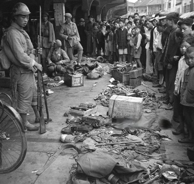 民国三十八年（1949年），地点：虹口（三角地）菜市场