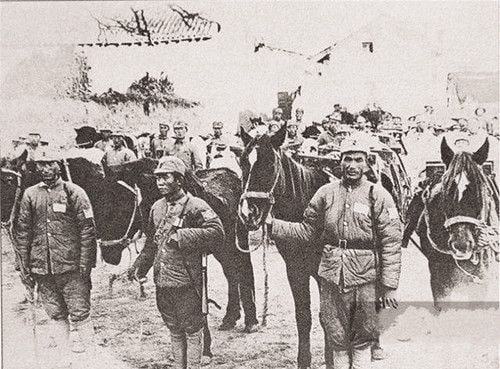 1937年，忻口战役中的国军骑兵部队，正准备开赴忻口战役前线