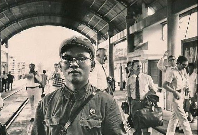 1971年，香港与大陆连接的口岸，执勤的解放军