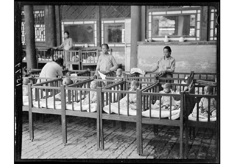 1918-1919，北京，福利院的弃婴