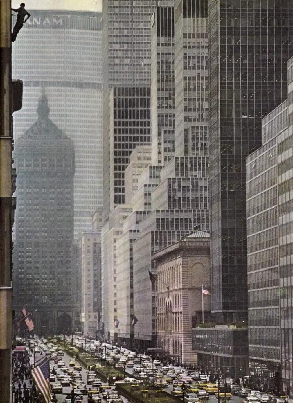 1970年， 美国纽约，现代主义大楼林立