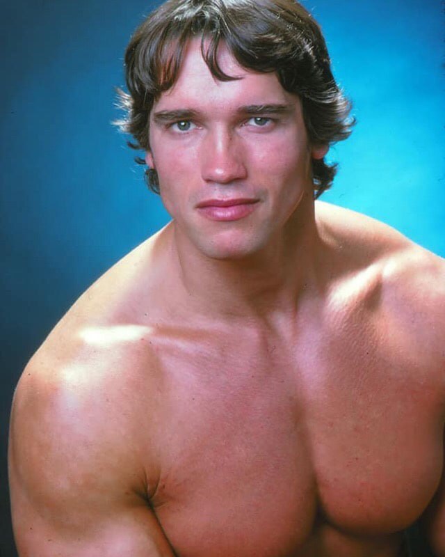 #名人 1976年10月，阿诺德•施瓦辛格（ArnoldSchwarzenegger）