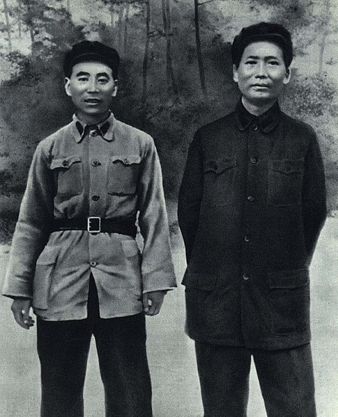 1935年遵义会议后的毛泽东与林彪