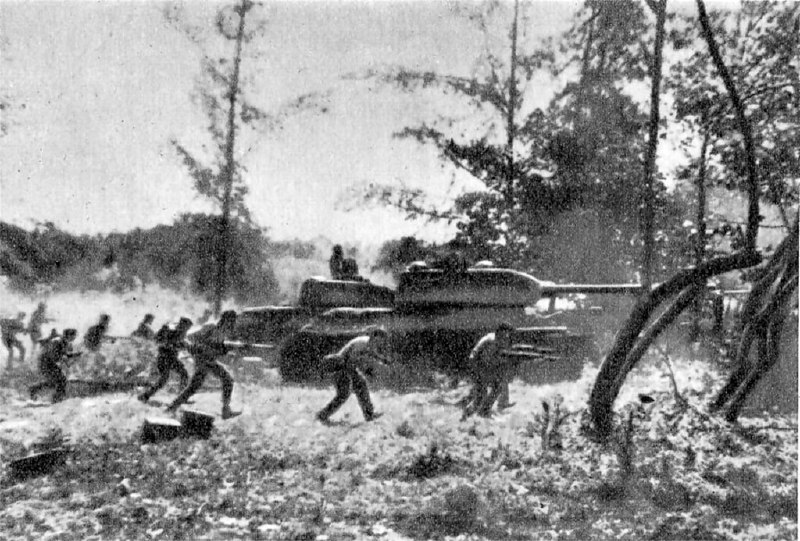 T-34坦克支持古巴士兵在吉隆滩附近进行攻击，1961年4月19日